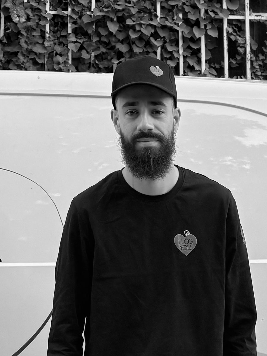 Portrait de Florent, technicien I Log You